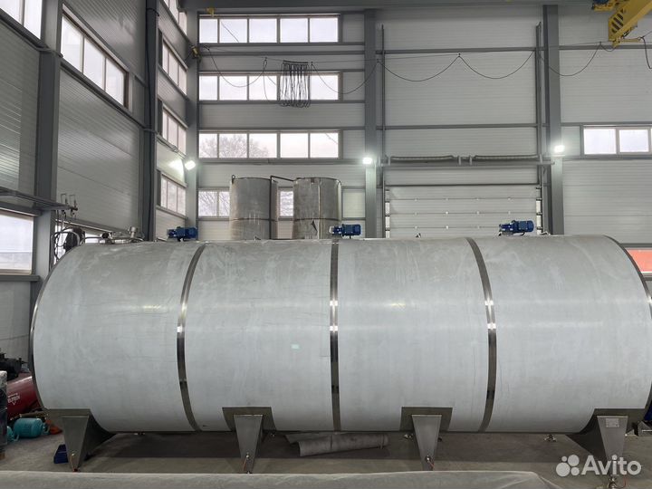 Охладитель молока 10000л