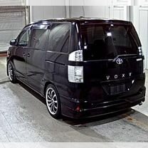 Toyota Voxy 2.0 AT, 2006, 123 000 км, с пробегом, цена 600 000 руб.