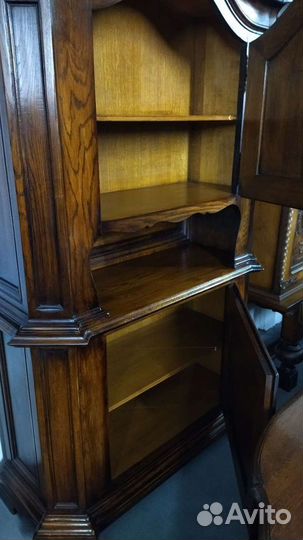 Антикварный буфет