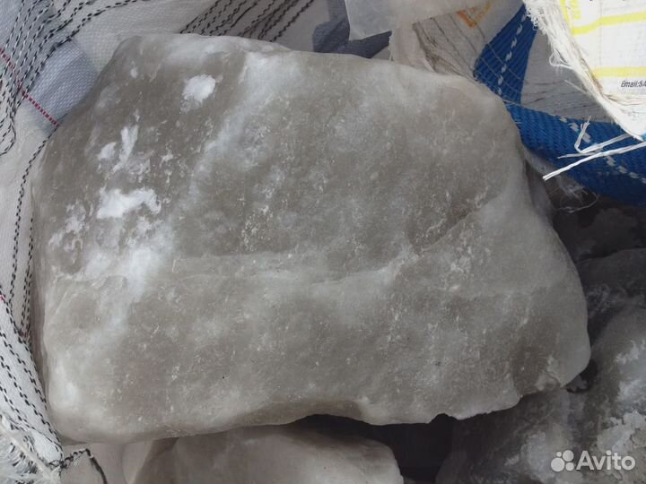 Соль лизунец, кормовые добавки для животных