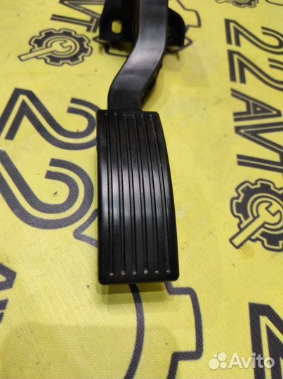 Педаль газа Hyundai Solaris DRS4D261B G4fccw549272