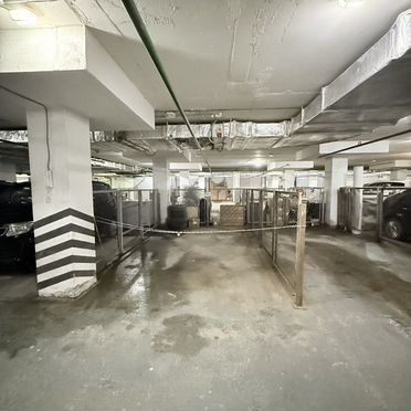 Машиноместо, 16 м²