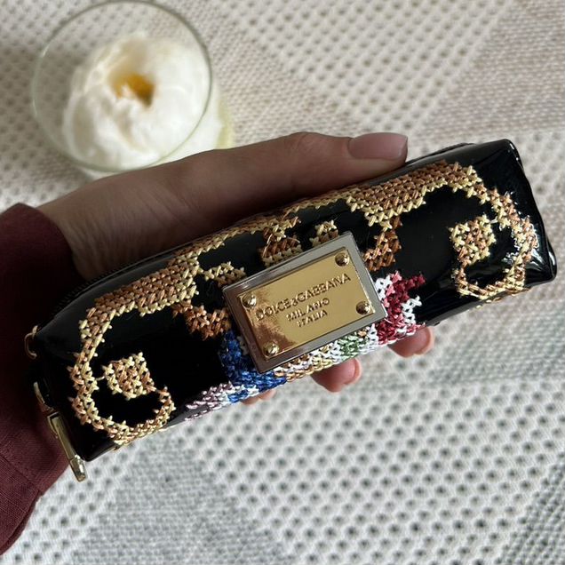 Ключница dolce gabbana вышевка тренд 2026