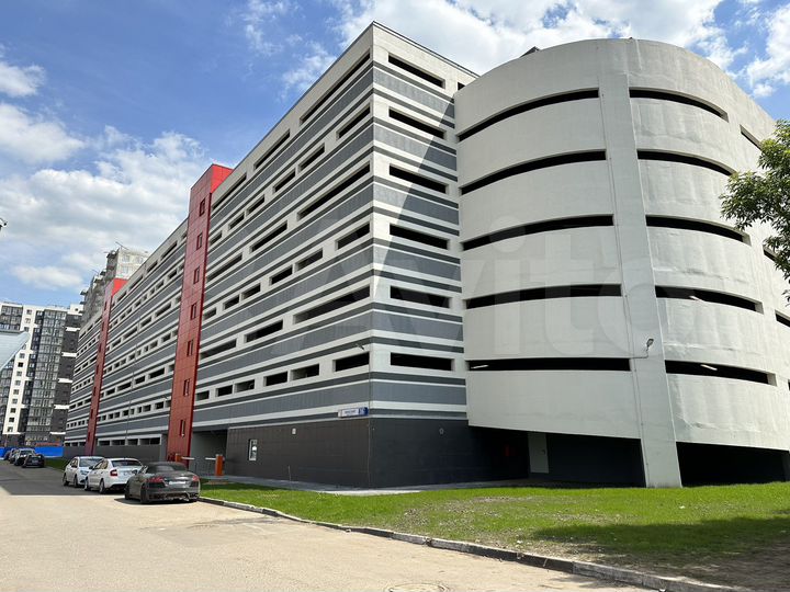 Машиноместо, 14 м²