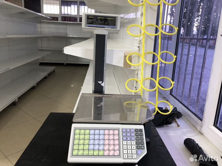 Стелажи прилавки кассовый бокс касса с весами