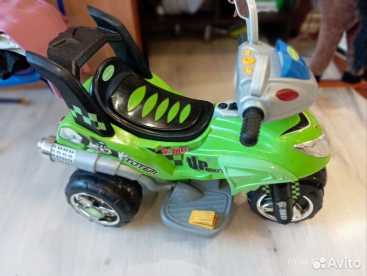 Детская машинка каталка