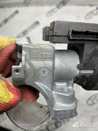 Замок зажигания Opel Vectra B