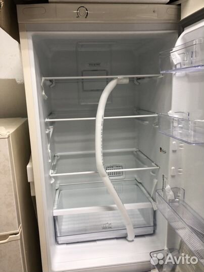 Холодильник hotpoint ariston