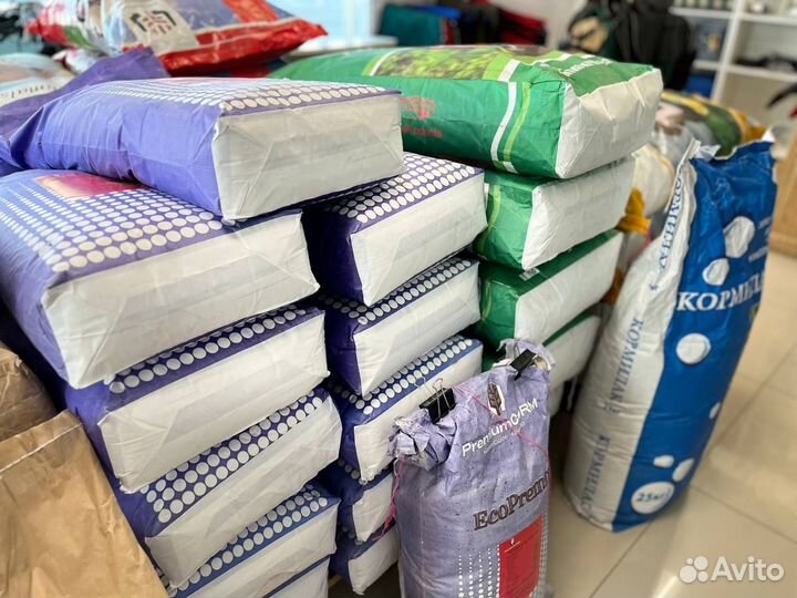 Корма премиум класса для разных животных