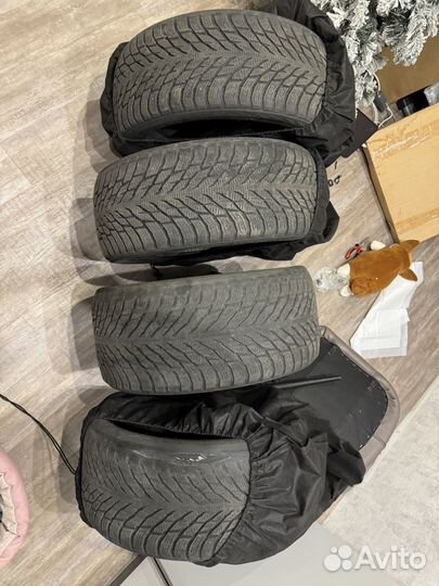 Nokian Tyres Hakkapeliitta R3 225/40 R19 и 255/35 R19