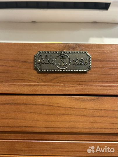 Письменный стол для школьника угловой