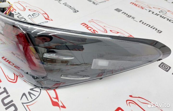 Задние фонари на Toyota Camry V70 в стиле Lexus