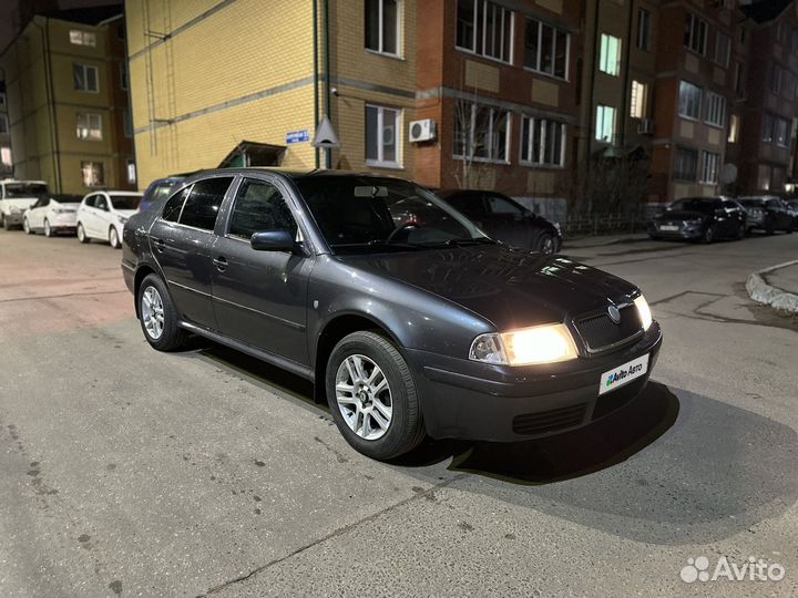 Skoda Octavia 1.6 МТ, 2008, 200 000 км