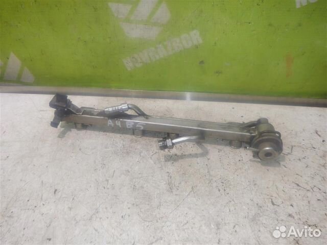 Рейка топливная (рампа) Ауди А4 Б5