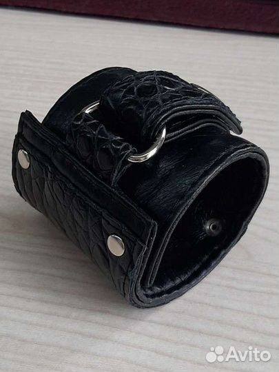 Браслет из кожи крокодила