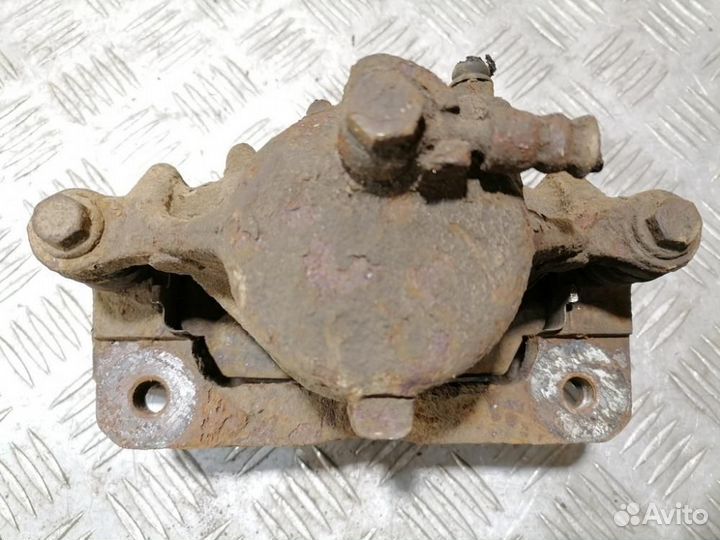 Суппорт передний правый Freelander 1998-2006