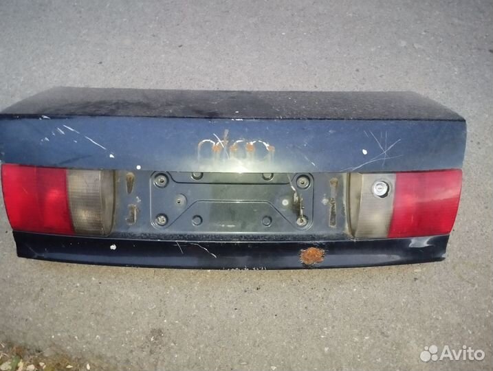 Крышка багажника audi 80
