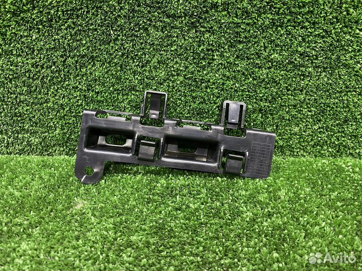 Кронштейн крыла правый BMW X5 G05