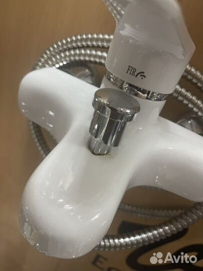 Смеситель для ванной fir melrose белый