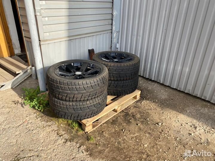 Комплект Зимних Колес Cadillac Escalade R22