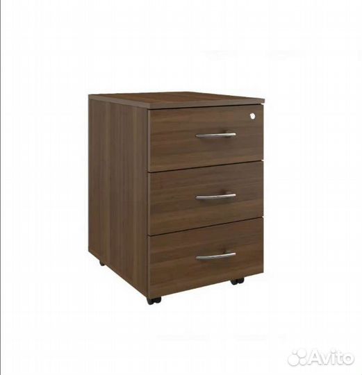 Столы офисные с тумбами новые