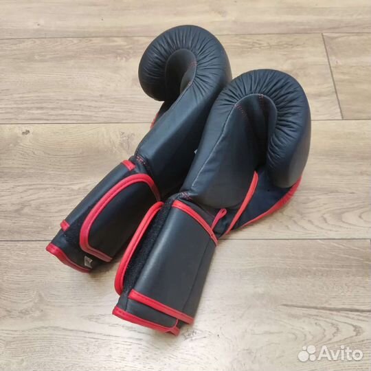 Перчатки боксёрские Fly Superloop 14 oz