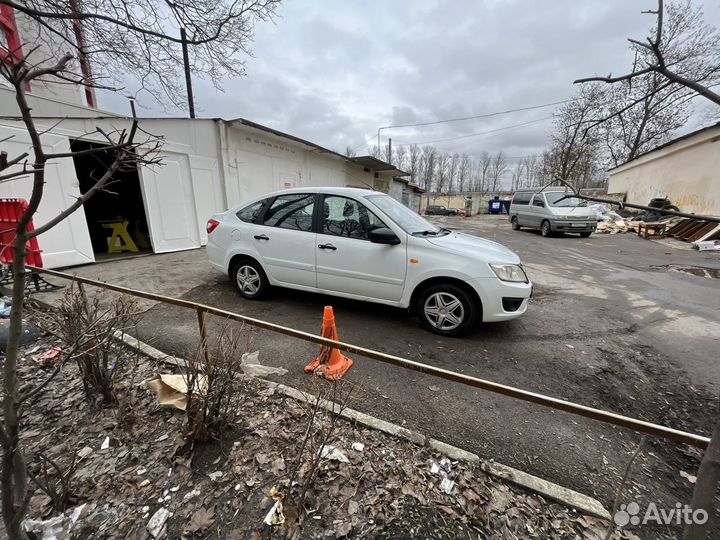 LADA Granta 1.6 МТ, 2015, 172 000 км