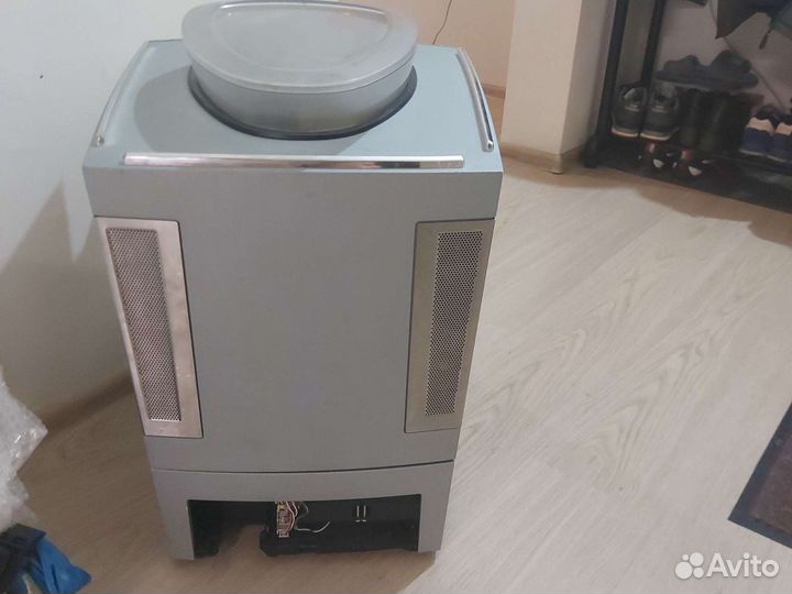 Профессиональная швейцарская кофе машина