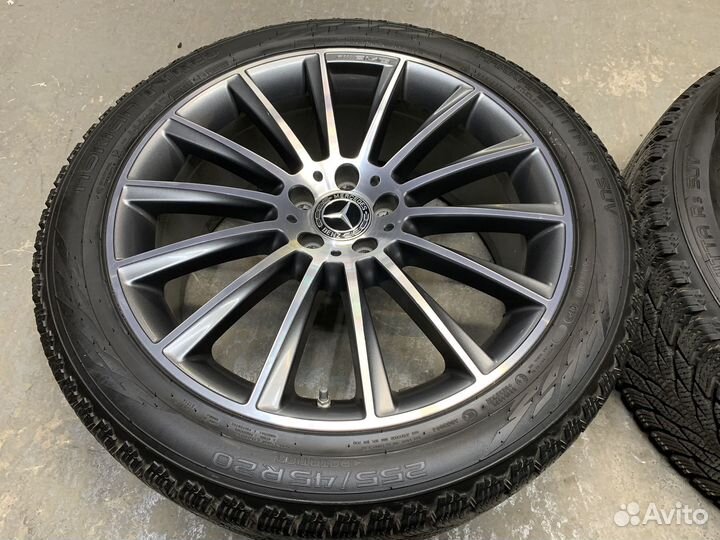 Комплект оригинальных зимних R20 AMG Mercedes GLC