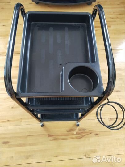 Тележка парикмахерская