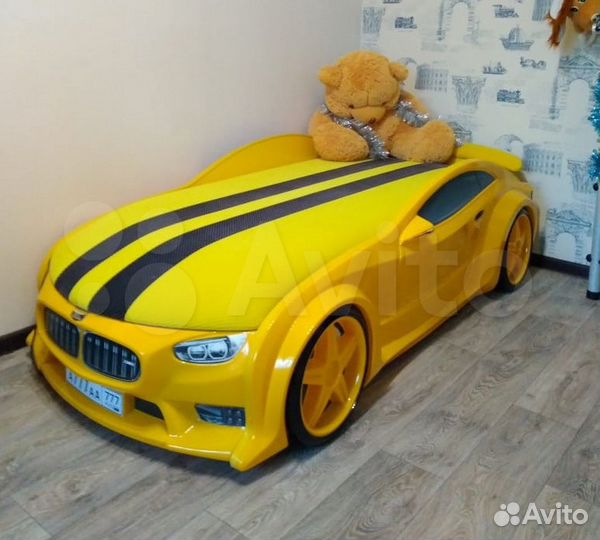 Кровать машина