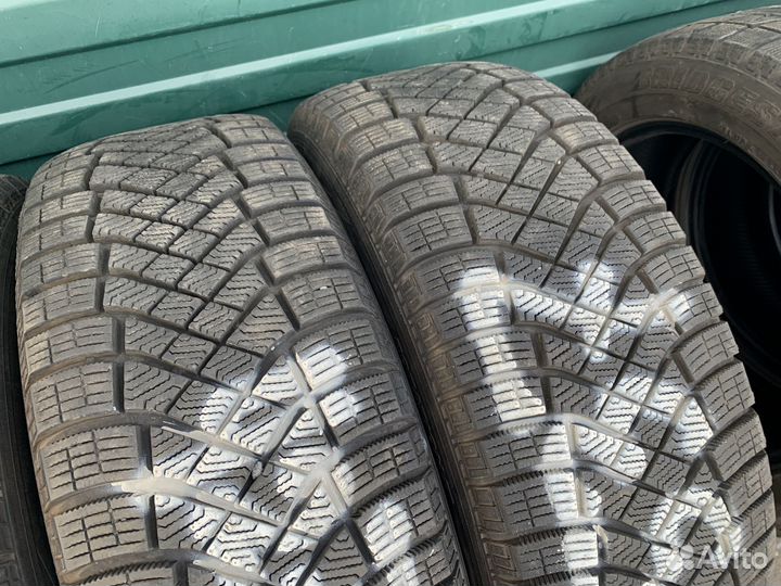 Pirelli Ice Zero FR 225/65 R17