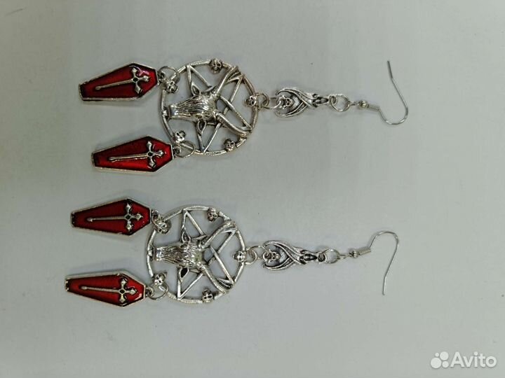 Панк серьги (готика)