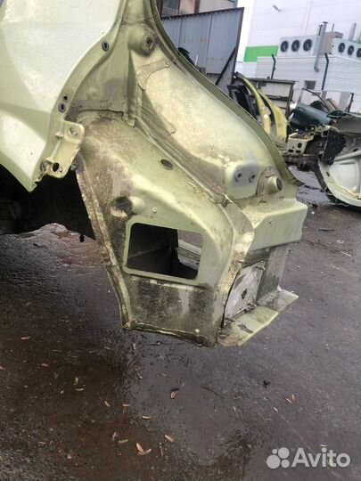 Крыло заднее левое Renault Megane