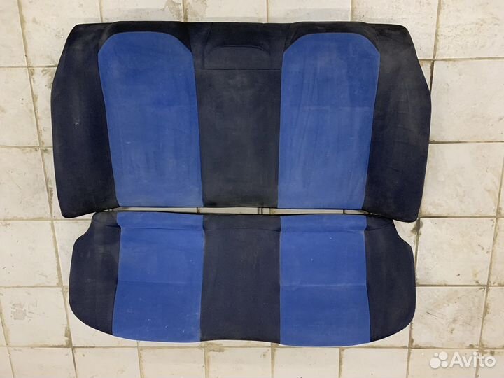 Задний диван Subaru Impreza WRX STI