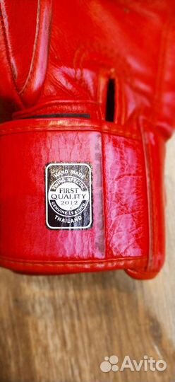 Боксерские перчатки twins 12 унций