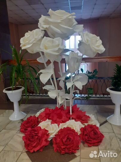 Большие цветы, светильники