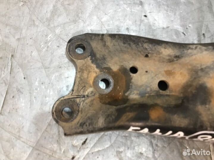 Рычаг поперечный передний правый Skoda Fabia 2 CGP