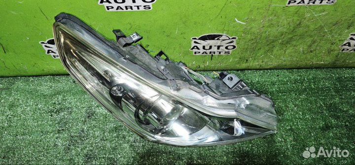 Фара nissan skyline V36 VQ25HR 2011 Перед. Прав