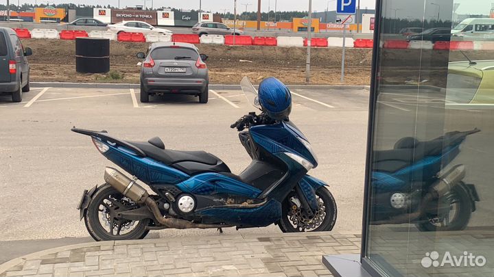 Yamaha tmax 560