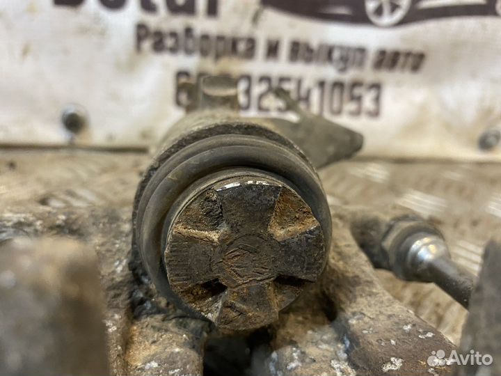 Суппорт задний левый renault scenic 2