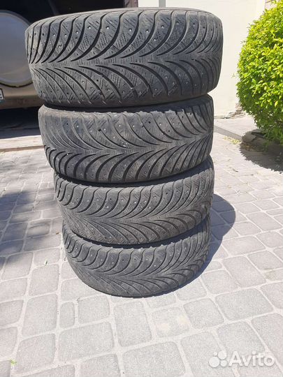 Sava Eskimo Stud 205/55 R16