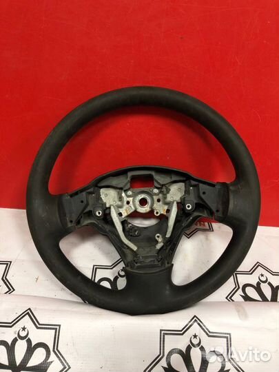 Рулевое колесо Toyota Corolla E150