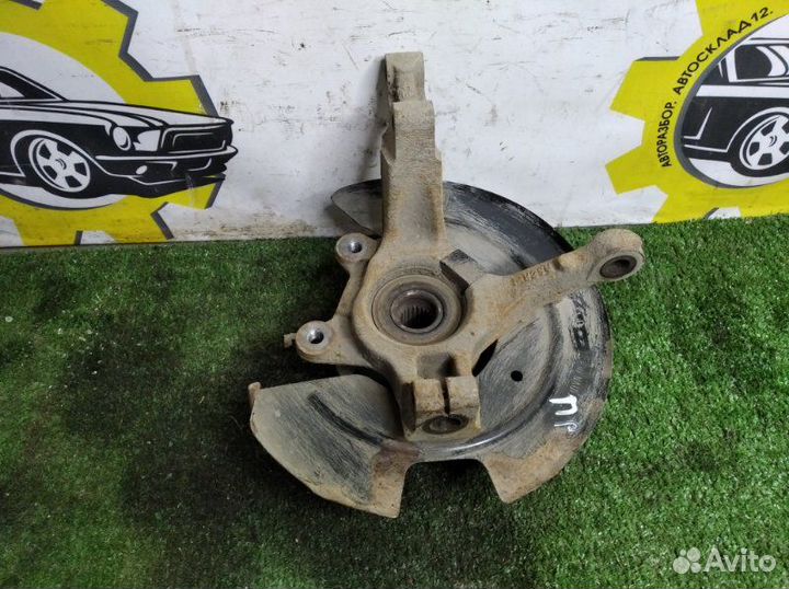 Кулак поворотный передний правый передний правый