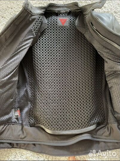 Мотокуртка dainese 44