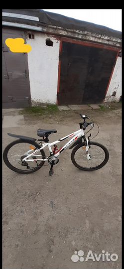 Велосипед с алюминиевой рамой 24