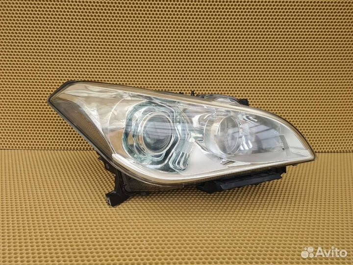 Фара передняя правая Infiniti M25 M37 Y51