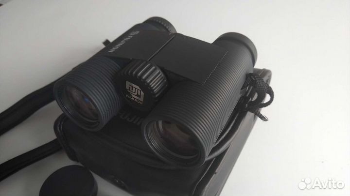 Бинокль Fujinon 10x32LF