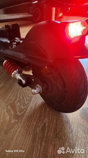 Электросамокат с сиденьем