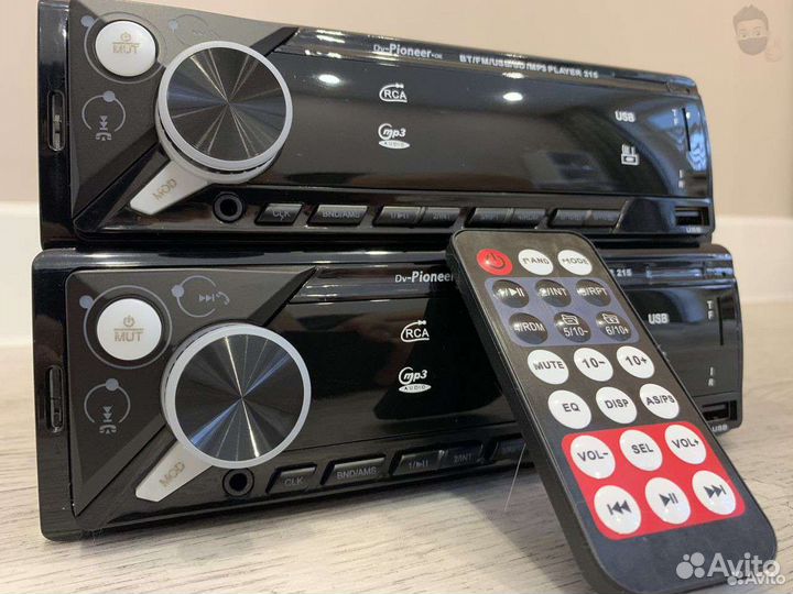 Автомагнитола Pioneer v213 + пульт управления